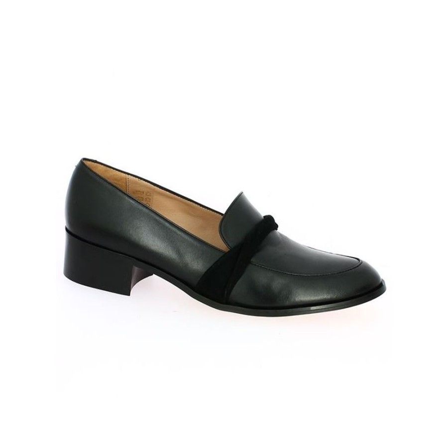 Derbys Et Mocassins Shoesissime | Mocassin Cuir Noir Drape Femme Agnes